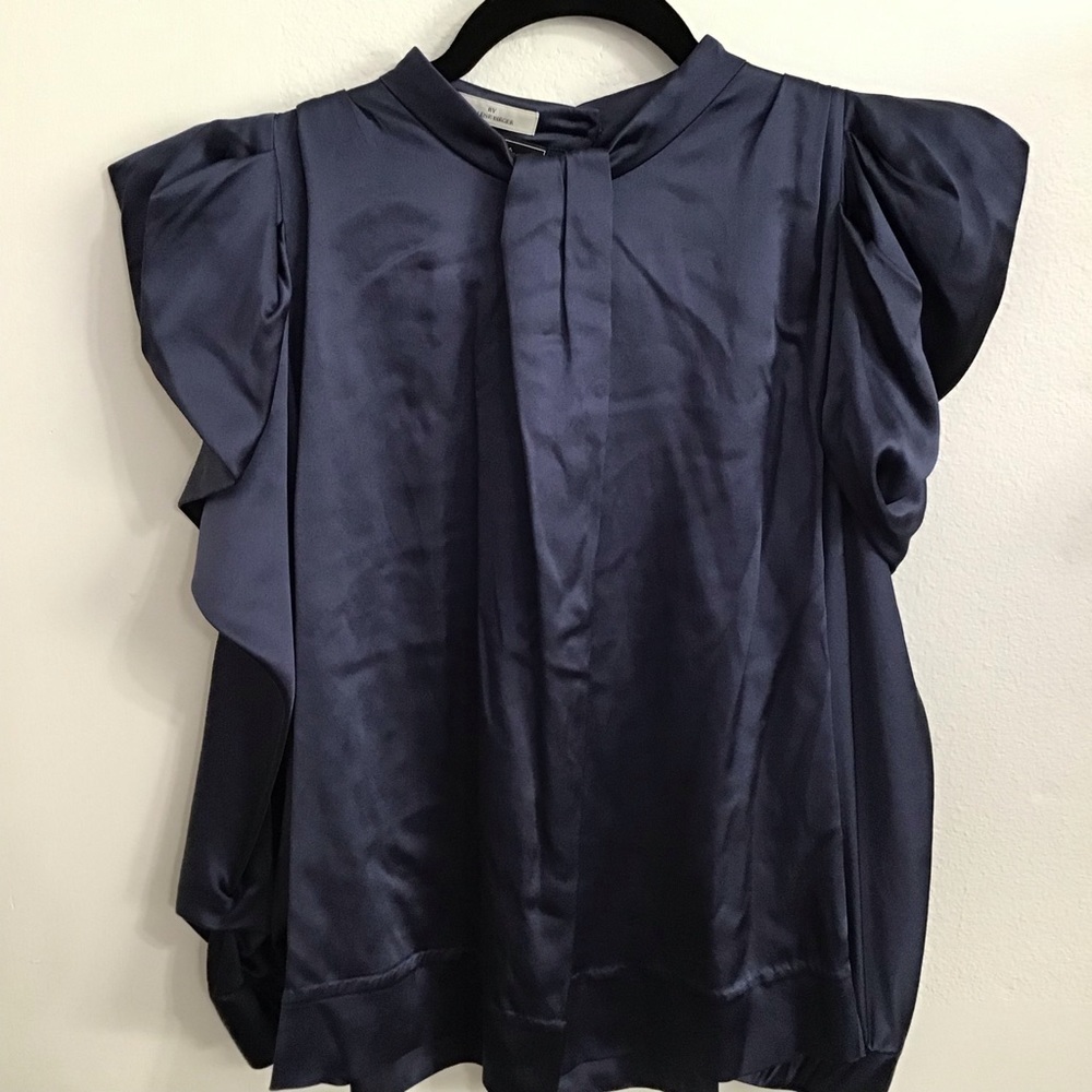 Marlene Burger’s darling Navy blue 92% silk long sleeve crop top size S - Picture 1 of 4